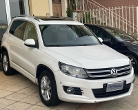 Volkswagen Tiguan 2.0 tdi Sport Bluemotion Technology 140cv "Tetto apribile/panoramico - navigatore"