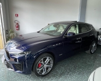 Maserati Levante V6 Diesel 275 CV AWD Gransport my20 "Auto Aziendale Full Full Optional" (Tetto apribile/panoramico - cerchi da 21" - Sport package- Proiettori adattativi Full-LED Matrix"