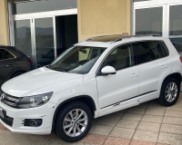 Volkswagen Tiguan 2.0 tdi Sport Bluemotion Technology 140cv "Tetto apribile/panoramico - navigatore"