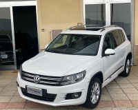 Volkswagen Tiguan 2.0 tdi Sport Bluemotion Technology 140cv "Tetto apribile/panoramico - navigatore"